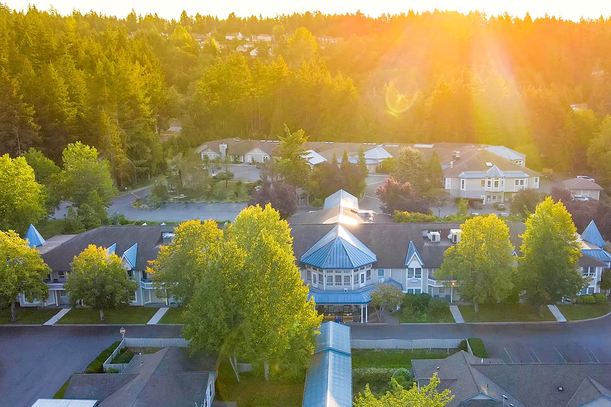 Sunset over Clearbrook Inn