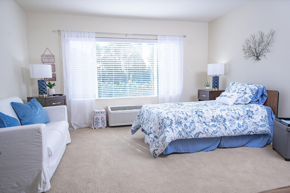 Laurel Cove Community bedroom